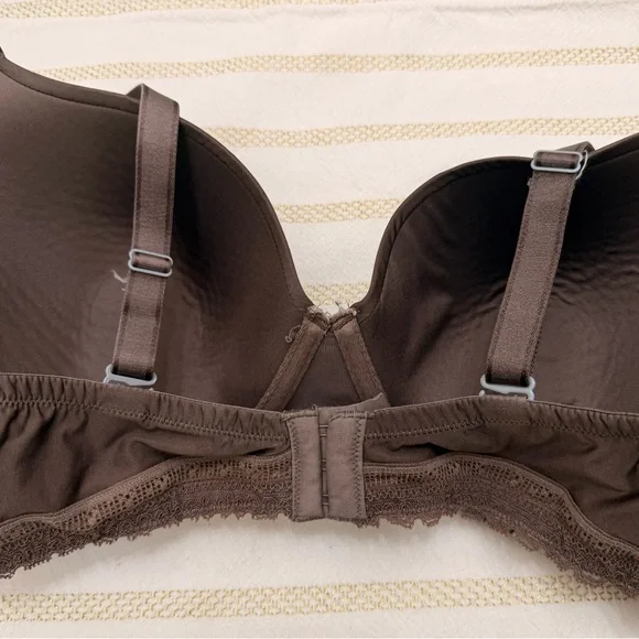 Felina T-Shirt Bra with Multi-Way Straps - Picture 2 of 3